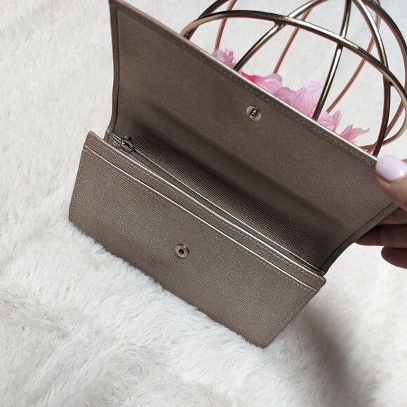 Gucci Lovely Interlocking Hearts Metallic Tan Long Leather Wallet - Picture 6 of 10